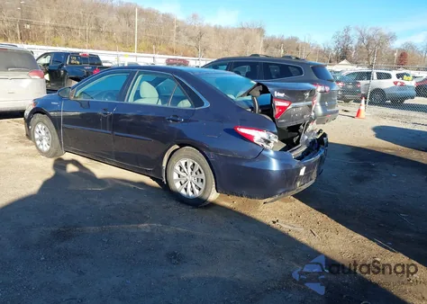2017 Toyota Camry Hybrid Le z USA, uszkodzony, nr VIN 4T1BD1FK0HU205085